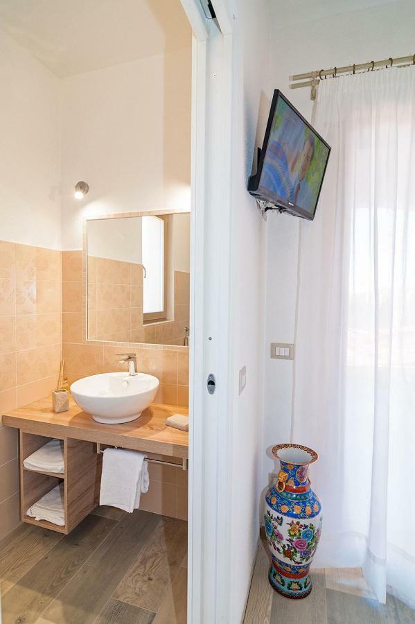 Molarotto Camere Con Angolo Cottura San Teodoro  Buitenkant foto