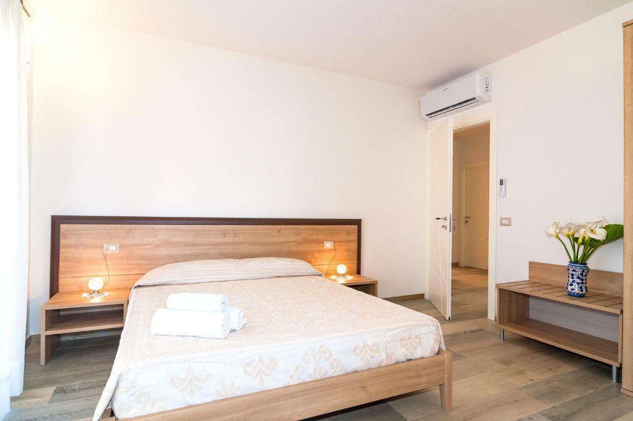 Molarotto Camere Con Angolo Cottura San Teodoro  Buitenkant foto